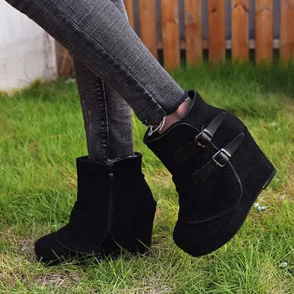 Sneaker wedges