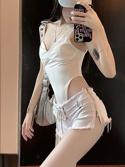 Low Waist Ripped Ladies Denim Shorts Zip Up Lace-Up